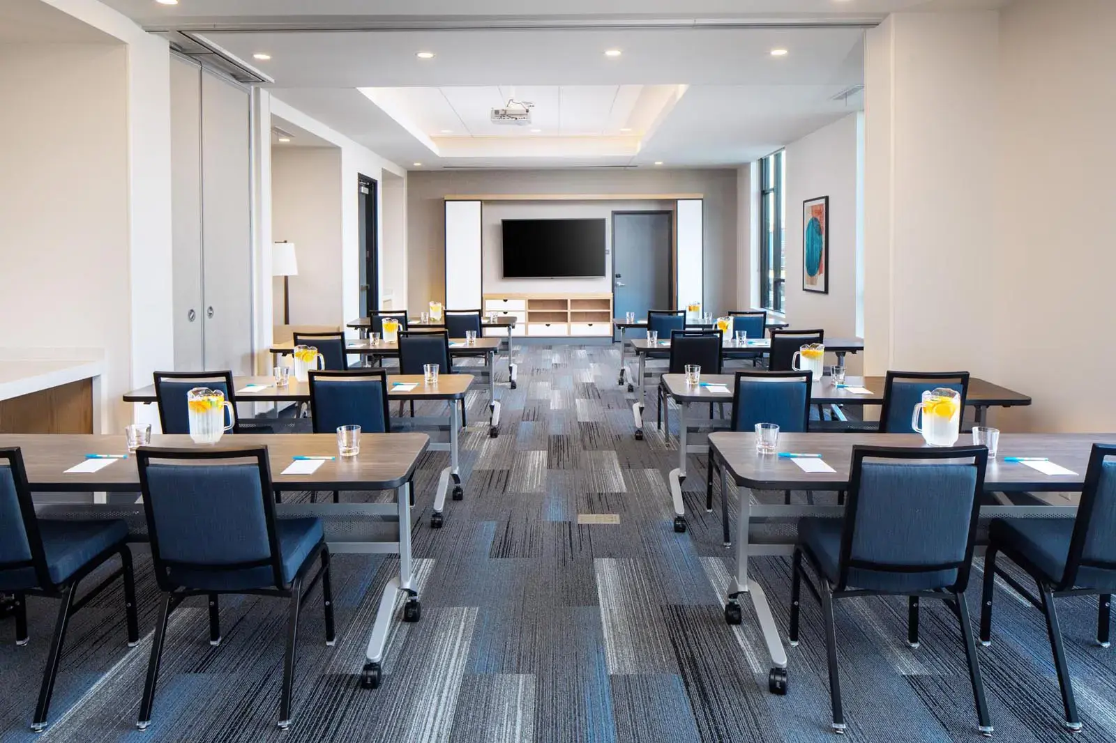Hyatt House Tallahassee Capitol-University, FL photography by Greg Ceo Image editing by Valentin Sivyakov